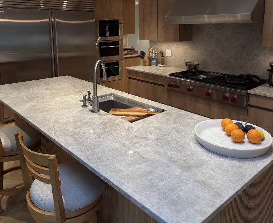 Marble, Onyx & Quartzite for Modern Homes